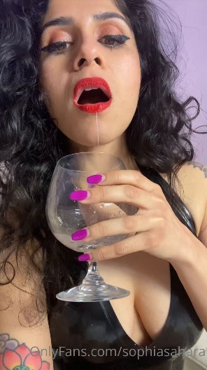 Mistress Sophia Sahara - Happy New Years boys Final part of this weeks